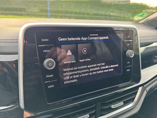 Volkswagen T-Roc 1.5 TSI R-Line | Lapiz Blue | 150 Pk | Automaat | 5j Garantie | ERGO | LED Plus | ACC | ActivLease financial lease