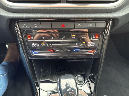 Volkswagen T-Roc 1.5 TSI R-Line | Lapiz Blue | 150 Pk | Automaat | 5j Garantie | ERGO | LED Plus | ACC | ActivLease financial lease