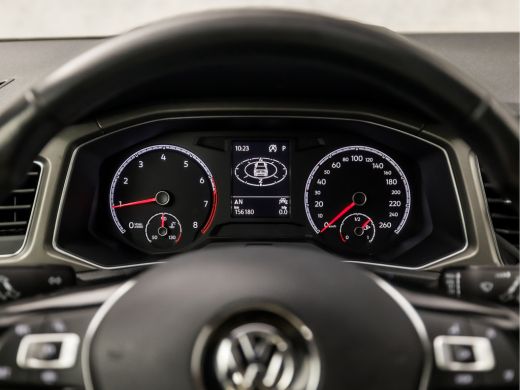 Volkswagen T-Roc 1.5 TSI Sport 150Pk Automaat (APPLE CARPLAY, GROOT NAVI, ADAPTIVE CRUISE, SPORTSTOELEN, PARKEERSE... ActivLease financial lease