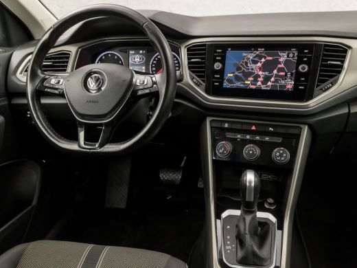 Volkswagen T-Roc 1.5 TSI Sport 150Pk Automaat (APPLE CARPLAY, GROOT NAVI, ADAPTIVE CRUISE, SPORTSTOELEN, PARKEERSE... ActivLease financial lease