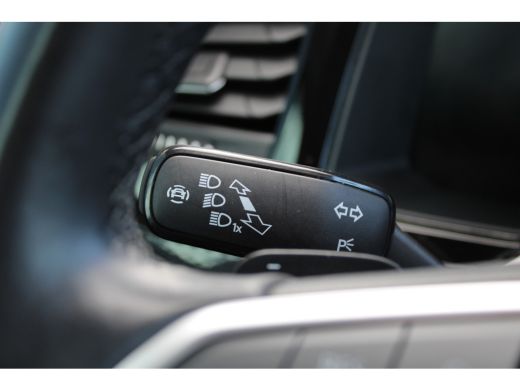 Volkswagen Taigo 1.0 TSI Life | Automaat | Navi by app | Parkeersensoren voor + achter | All season | 39.000km | ActivLease financial lease