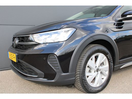 Volkswagen Taigo 1.0 TSI Life | Automaat | Navi by app | Parkeersensoren voor + achter | All season | 39.000km | ActivLease financial lease