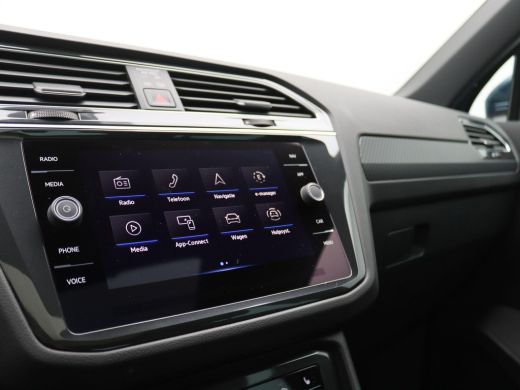 Volkswagen Tiguan 1.4 TSI eHybrid R-Line Business+ 245PK DSG Pano-Schuifdak, 91% SOH, Elektr. Achterklep, Keyless, ... ActivLease financial lease