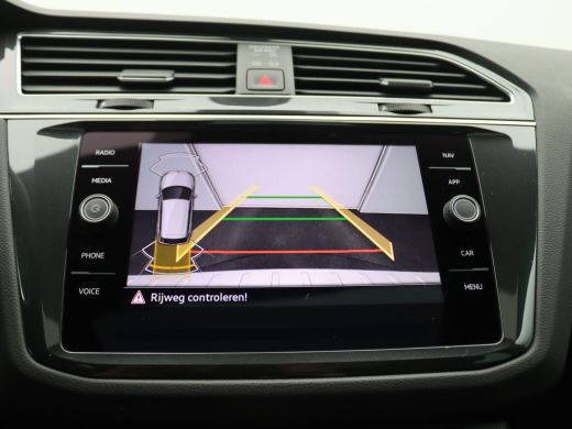 Volkswagen Tiguan 1.4 TSI eHybrid R-Line Business+ 245PK DSG Pano-Schuifdak, 91% SOH, Elektr. Achterklep, Keyless, ... ActivLease financial lease