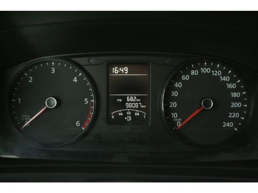 Volkswagen Transporter 2.0 TDI 140PK L2H1 | Airco | Cruise | Trekhaak | Navigatie | Imperiaal ActivLease financial lease