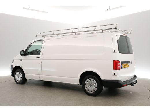 Volkswagen Transporter 2.0 TDI 140PK L2H1 | Airco | Cruise | Trekhaak | Navigatie | Imperiaal ActivLease financial lease