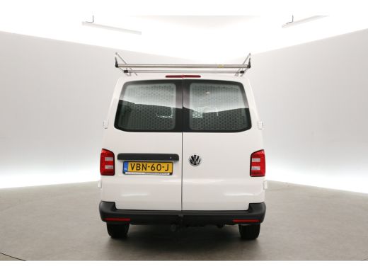 Volkswagen Transporter 2.0 TDI 140PK L2H1 | Airco | Cruise | Trekhaak | Navigatie | Imperiaal ActivLease financial lease