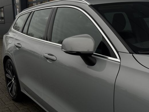 Volvo  V60 2.0 T6 Plug-in hybrid AWD Essential Bright | Pilot Assist | Camera | Trekhaak | BLIS | ActivLease financial lease