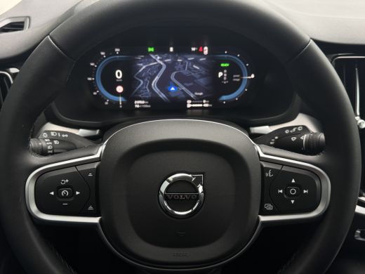 Volvo  V60 2.0 T6 Plug-in hybrid AWD Essential Bright | Pilot Assist | Camera | Trekhaak | BLIS | ActivLease financial lease