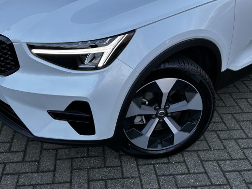 Volvo  XC40 2.0 B4 Plus Dark | Harman/Kardon | Trekhaak | Camera | BLIS | ActivLease financial lease