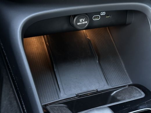 Volvo  XC40 2.0 B4 Plus Dark | Harman/Kardon | Trekhaak | Camera | BLIS | ActivLease financial lease