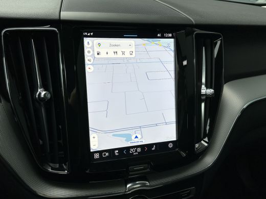 Volvo  XC60 2.0 T6 Plug-in hybrid AWD Plus Dark | Panoramadak | 360 Camera | Trekhaak | BLIS | Stuurverwarmin... ActivLease financial lease