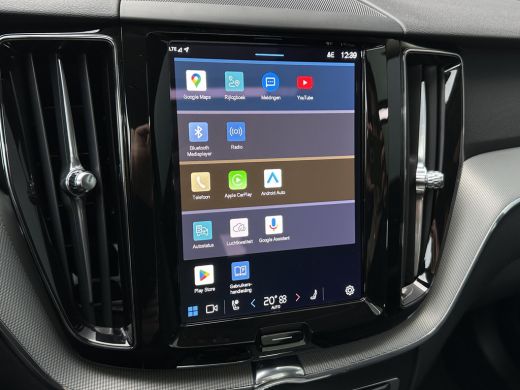 Volvo  XC60 2.0 T6 Plug-in hybrid AWD Plus Dark | Panoramadak | 360 Camera | Trekhaak | BLIS | Stuurverwarmin... ActivLease financial lease