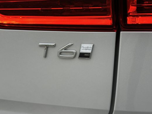 Volvo  XC60 2.0 T6 Plug-in hybrid AWD Plus Dark | Panoramadak | 360 Camera | Trekhaak | BLIS | Stuurverwarmin... ActivLease financial lease