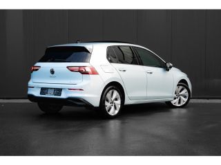 Volkswagen Golf 1.5 eHybrid Life Edition HUD | Panorama Dak | stoel/Stuurverwarming | 360 Camera |