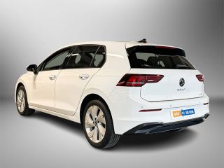 Volkswagen Golf 1.5 eTSI 115pk DSG Life Edition | LED Plus | Stoel- en stuurverwarming | Extra getint glas