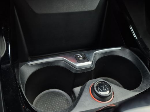 BMW 1 Serie 118i Business Edition M-Pakket | NL auto | Grootlicht assistent | Full LED | Carplay/android auto | ActivLease financial lease