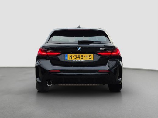 BMW 1 Serie 118i Business Edition M-Pakket | NL auto | Grootlicht assistent | Full LED | Carplay/android auto | ActivLease financial lease