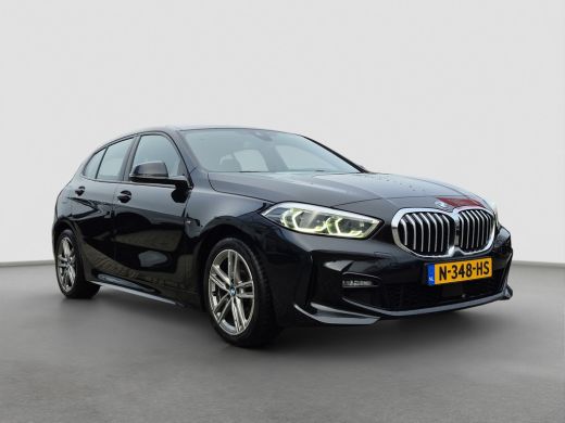 BMW 1 Serie 118i Business Edition M-Pakket | NL auto | Grootlicht assistent | Full LED | Carplay/android auto | ActivLease financial lease