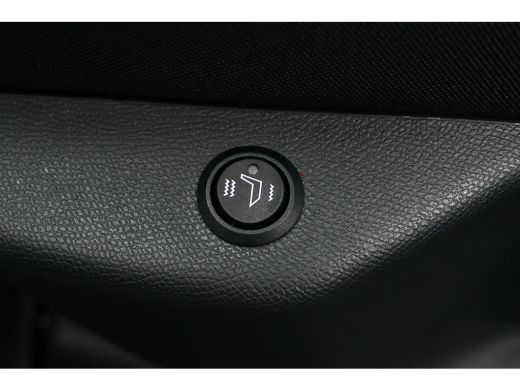 Peugeot 3008 1.2 HYBRID 136PK ALLURE AUTOMAAT / NAVI / CLIMA / PDC / 19"LMV / CAMERA / TREKHAAK / KEYLESS / FU... ActivLease financial lease