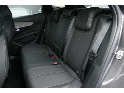Peugeot 3008 1.2 PURETECH 130PK GT BLACK PACK AUTOMAAT / NAVI / CLIMA / PDC / 19"LMV / CAMERA / BLACK PACK / K... ActivLease financial lease