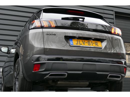 Peugeot 3008 1.2 PURETECH 130PK GT BLACK PACK AUTOMAAT / NAVI / CLIMA / PDC / 19"LMV / CAMERA / BLACK PACK / K... ActivLease financial lease