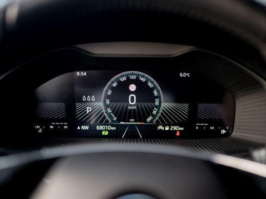 Skoda Karoq 1.5 TSI ACT Business Edition Plus | Elk. A-klep | Camera | Adapt. Cr. | Prijs Rijklaar!! ActivLease financial lease