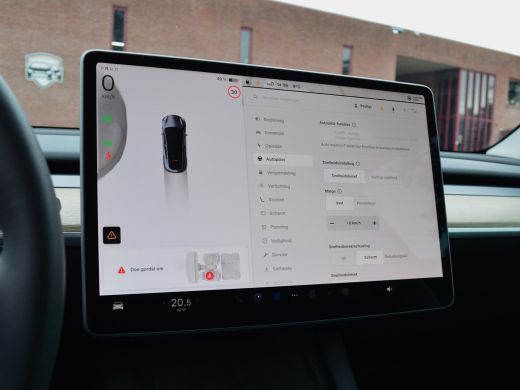 Tesla Model Y Long Range AWD | Trekhaak | Winterbandenset ActivLease financial lease