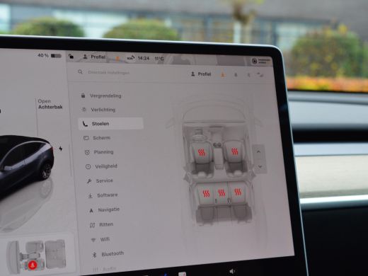 Tesla Model Y Long Range AWD | Trekhaak | Winterbandenset ActivLease financial lease