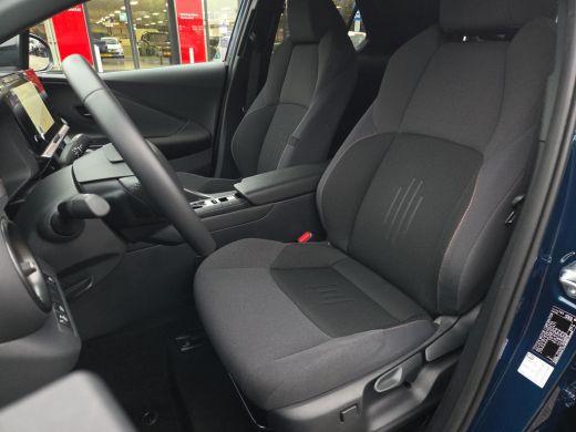 Toyota C-HR 1.8 Hybrid 140 Dynamic | Apple CarPlay | Navigatie | Parkeersensoren | Rijklaarprijs incl. garant... ActivLease financial lease