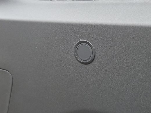 Toyota C-HR 1.8 Hybrid 140 Dynamic | Apple CarPlay | Navigatie | Parkeersensoren | Rijklaarprijs incl. garant... ActivLease financial lease