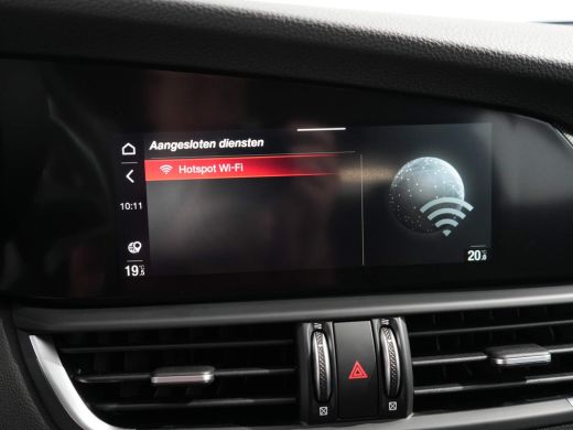 Alfa Romeo Giulia 2.0 T GME AWD Veloce | 10-voudig electrisch verstelbare bestuurdersstoel met geheugenfunctie | Ac... ActivLease financial lease