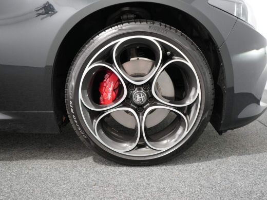 Alfa Romeo Giulia 2.0 T GME AWD Veloce | 10-voudig electrisch verstelbare bestuurdersstoel met geheugenfunctie | Ac... ActivLease financial lease