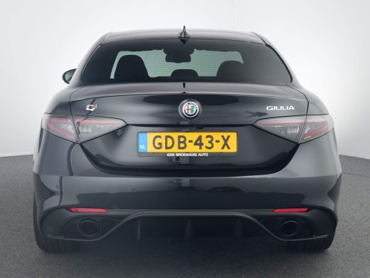 Alfa Romeo Giulia 2.0 T GME AWD Veloce | 10-voudig electrisch verstelbare bestuurdersstoel met geheugenfunctie | Ac... ActivLease financial lease