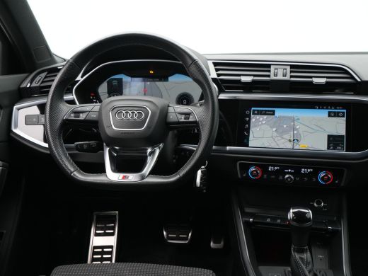 Audi Q3 35 TFSI 150pk S-Tronic S Line edition Navigatie Stoelverwarming Acc Pdc Carplay Lane/Frontassist 87 ActivLease financial lease