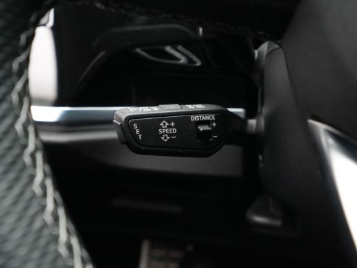 Audi Q3 35 TFSI 150pk S-Tronic S Line edition Navigatie Stoelverwarming Acc Pdc Carplay Lane/Frontassist 87 ActivLease financial lease