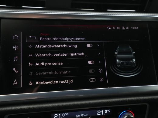 Audi Q3 35 TFSI 150pk S-Tronic S Line edition Navigatie Stoelverwarming Acc Pdc Carplay Lane/Frontassist 87 ActivLease financial lease