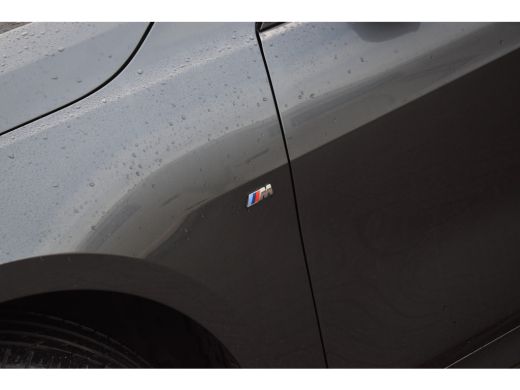 BMW 1 Serie 118i Business Edition Plus | Apple CarPlay | Leer | Stoelverw. | 19" LM ActivLease financial lease