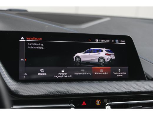 BMW 1 Serie 118i High Executive M Sport Automaat / Panoramadak / Sportstoelen / Achteruitrijcamera / Adaptiev... ActivLease financial lease