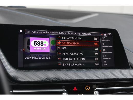 BMW 1 Serie 118i High Executive M Sport Automaat / Panoramadak / Sportstoelen / Achteruitrijcamera / Adaptiev... ActivLease financial lease