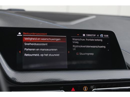 BMW 1 Serie 118i High Executive M Sport Automaat / Panoramadak / Sportstoelen / Achteruitrijcamera / Adaptiev... ActivLease financial lease