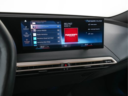 BMW iX xDrive40 High Executive 77 kWh ( 3-Fase ) {SOH-100%} (INCL-BTW) Aut. *PANO | HEAD-UP | HARMAN/KAR... ActivLease financial lease