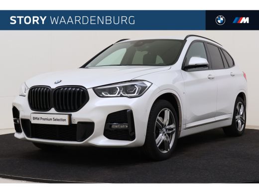 BMW X1 sDrive18i M Sport Automaat / Sportstoelen / M Sportonderstel / Achteruitrijcamera / LED / Head-Up...