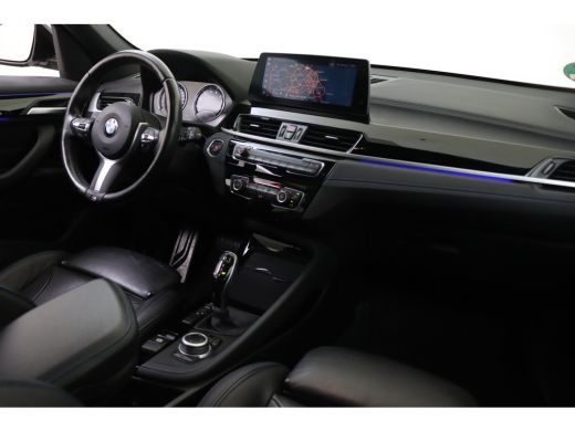 BMW X1 sDrive18i M Sport Automaat / Sportstoelen / M Sportonderstel / Achteruitrijcamera / LED / Head-Up... ActivLease financial lease