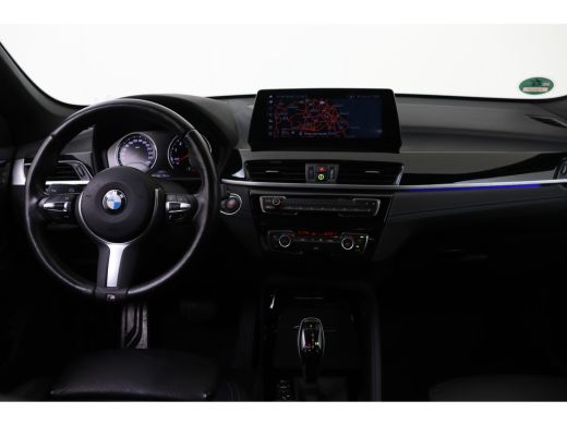 BMW X1 sDrive18i M Sport Automaat / Sportstoelen / M Sportonderstel / Achteruitrijcamera / LED / Head-Up... ActivLease financial lease