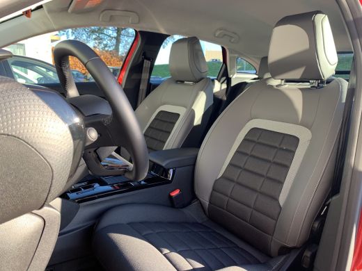 Citroën &euml;-C4 Business 156pk Extended range 54 kWh Airco | Camera | Cruise Control Adaptief | DAB | Keyless | L... ActivLease financial lease