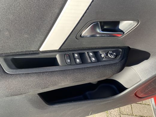 Citroën &euml;-C4 Business 156pk Extended range 54 kWh Airco | Camera | Cruise Control Adaptief | DAB | Keyless | L... ActivLease financial lease