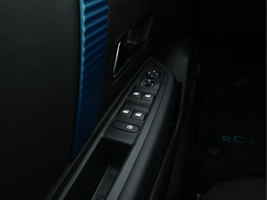 Citroën &euml;-C4 X Feel 50 kWh (3-Fase ) (SOH-100%) (INCL-BTW) Aut.* HEAT-PUMP | CARPLAY | DIGI-COCKPIT | CRUISE | C... ActivLease financial lease