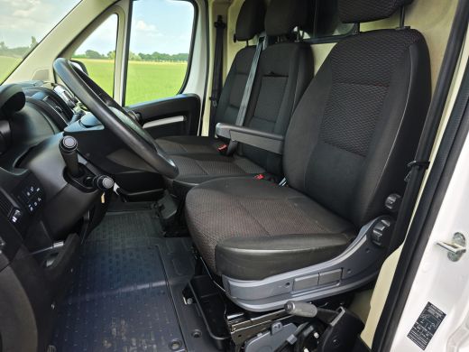 Citroën Jumper 33 2.2 BlueHDi 165 L3 H2 - 165 Pk - Euro 6 - Navi - ParkeerCamera - Airco - Cruise Control ActivLease financial lease