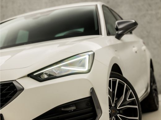 CUPRA Leon 1.4 e-Hybrid VZ Sport 245Pk Automaat (APPLE CARPLAY, GROOT NAVI, CAMERA, KUIPSTOELEN, STUUR/STOEL... ActivLease financial lease